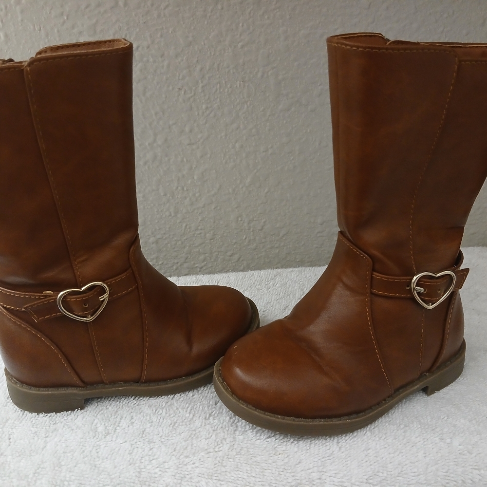 Brown Kids Boots with Heart Accent At Lowest Closing Tomorrow